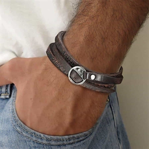 T8 Skull - Lederarmband braun.