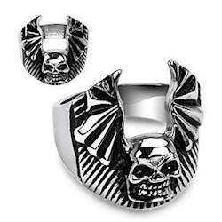 Ring "Schädelklasse".