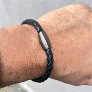 Bolo-Armband aus Leder mit Magnetschließe