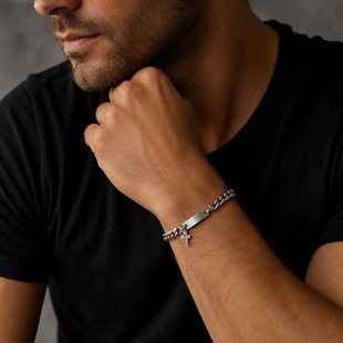 Kreuz Herrenarmband aus Edelstahl – 7 mm (18–20,5 cm)