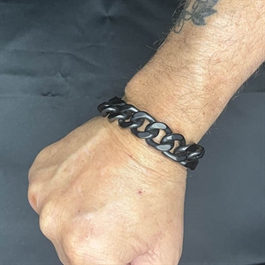 XL Mattes, schwarz beschichtetes, quadratisches Armband aus Edelstahl / 1,6 cm
