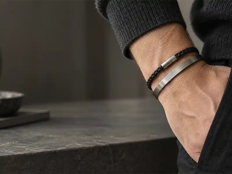 Armbänder