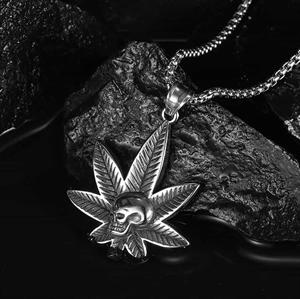Rauch Schädel Cannabis - Halskette