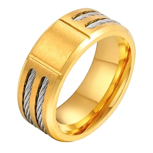 Designerring aus Stahlseil in vergoldetem Edelstahl.