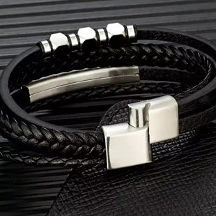 Herrenarmband aus schwarzem Kunstleder mit Edelstahl und Magnetverschluss