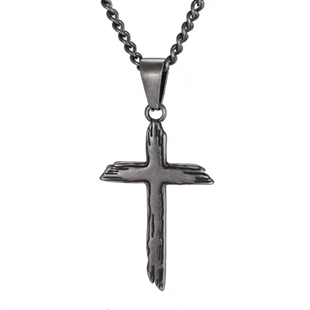 Oxidiertes Stahlkreuz mit Finesse