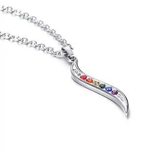 Pride Wave Halskette aus Edelstahl mit regenbogenfarbenen Steinen – LGBT+ Schmuckstück