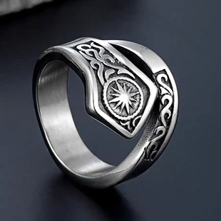 Herrenring aus 316L Edelstahl mit nordischem Sternsymbol