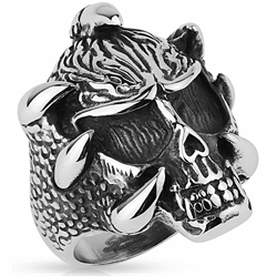 Böser Biker-Ring mit Totenkopfgesicht