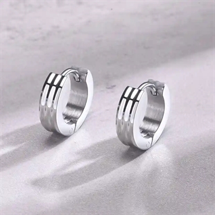 Silver Ridge Hoop – Klassische Herrenohrringe aus Edelstahl